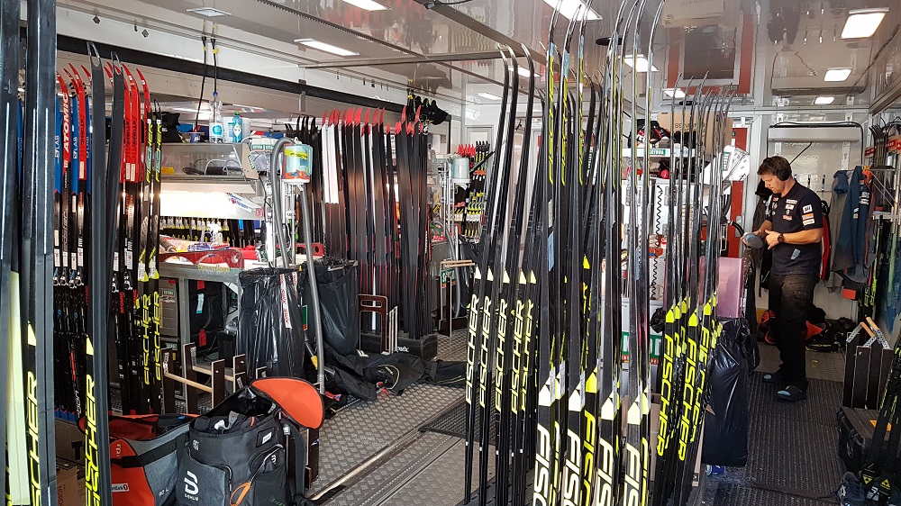 A classic ski wax guide for enthusiastic XC skiers