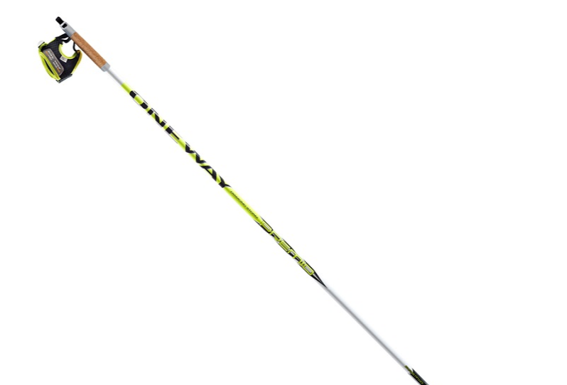 The One Way Premio 30 Kit XC ski pole is one of the best on the market. The top cross country ski pole from One Way is the Premio 30 Kit. The grip were the strap is attached is of cork.